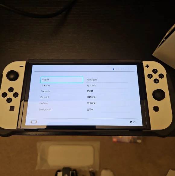 Nintendo Switch White OLED Console | Charging Dock, HDMI, Games, Ergonomic Case - Picture 9 of 10